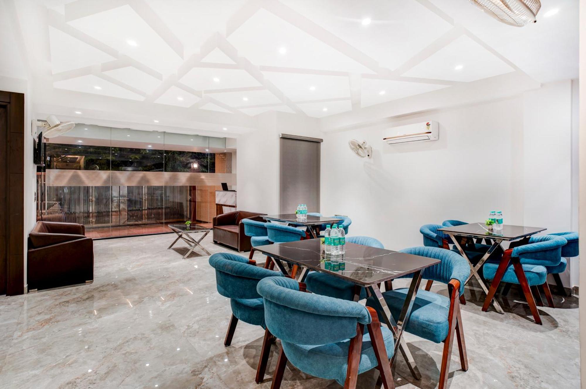Treebo Corporate Inn Ноида Екстериор снимка