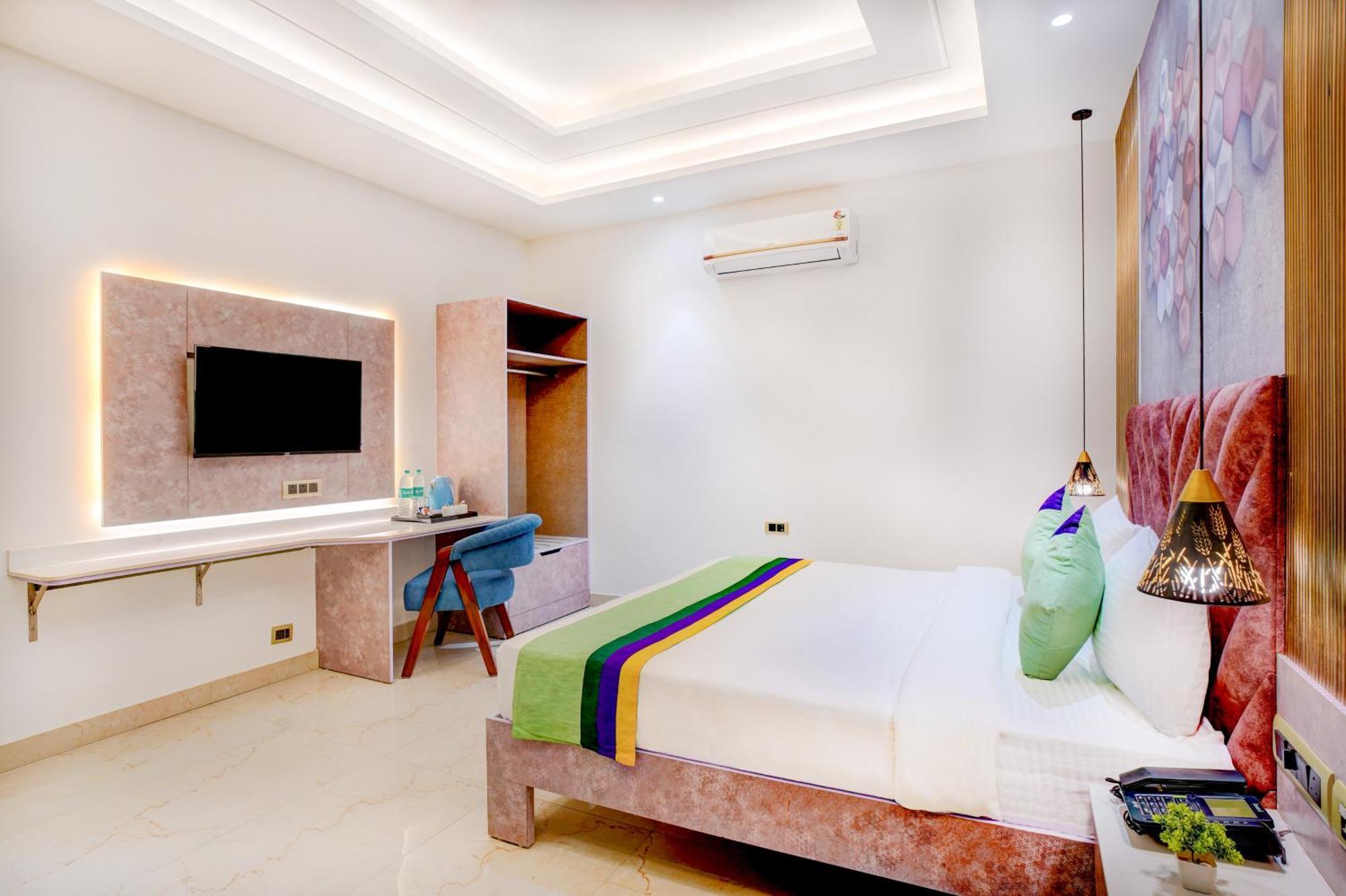 Treebo Corporate Inn Ноида Екстериор снимка