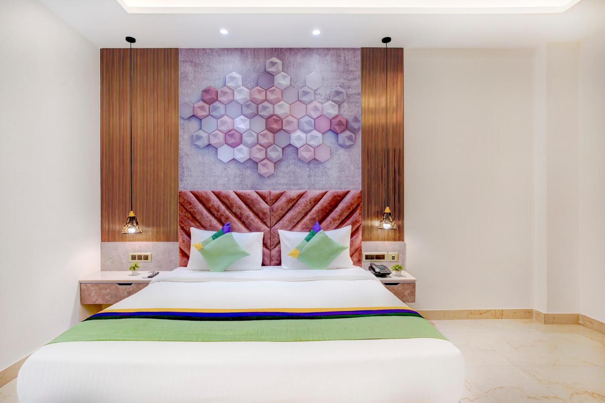 Treebo Corporate Inn Ноида Екстериор снимка