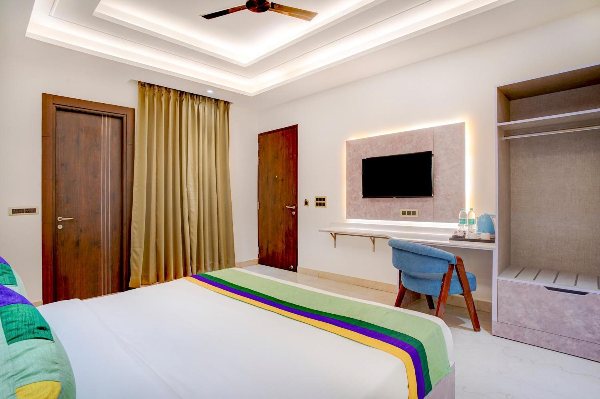 Treebo Corporate Inn Ноида Екстериор снимка